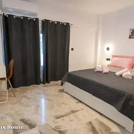 Central Lux House
