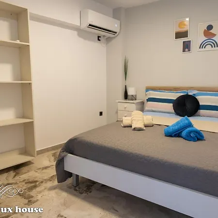 Central Lux House Apartment Kalamata
