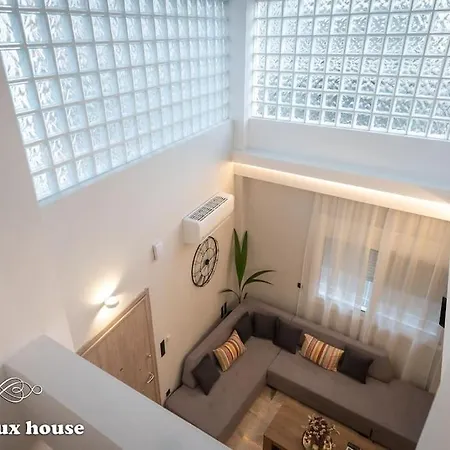 Central Lux House Apartment