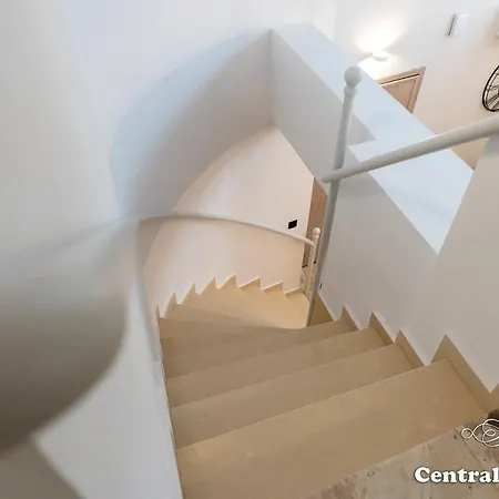 Central Lux House Apartment